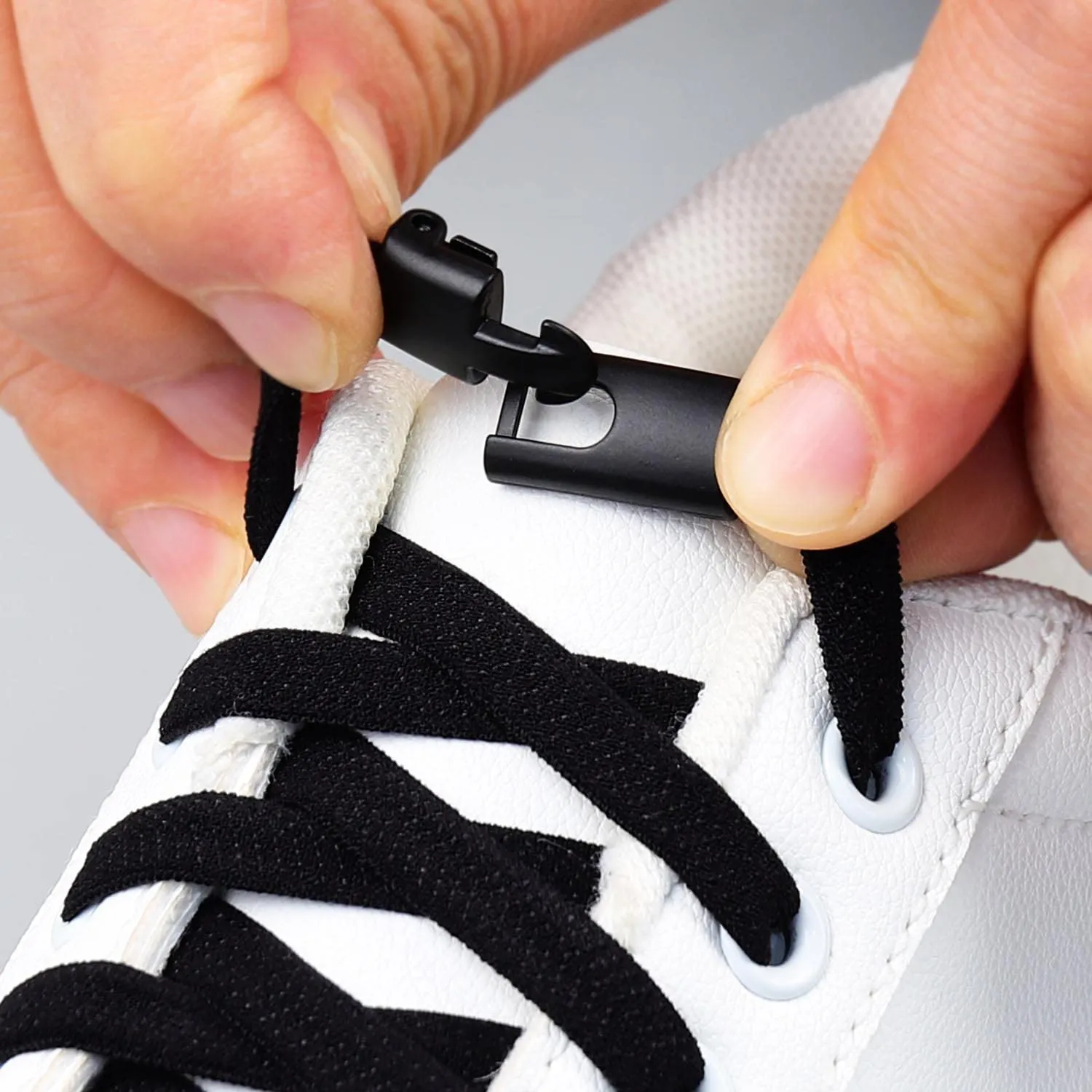 (2 pairs) Elastic No Tie Shoelaces，rubber laces, press-on metal bite lock, non-knotted laces, for men, women and children White