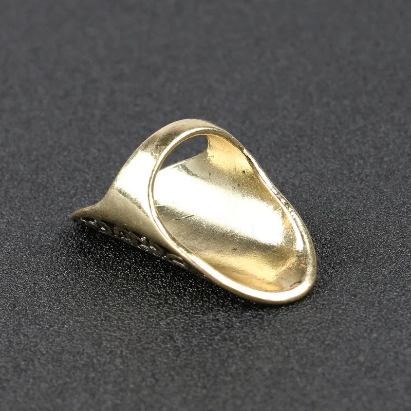 Charm Big Finger Ring Vintage Look Fashion 18K Gold Rings For Women Classical Pattern Christmas Gift