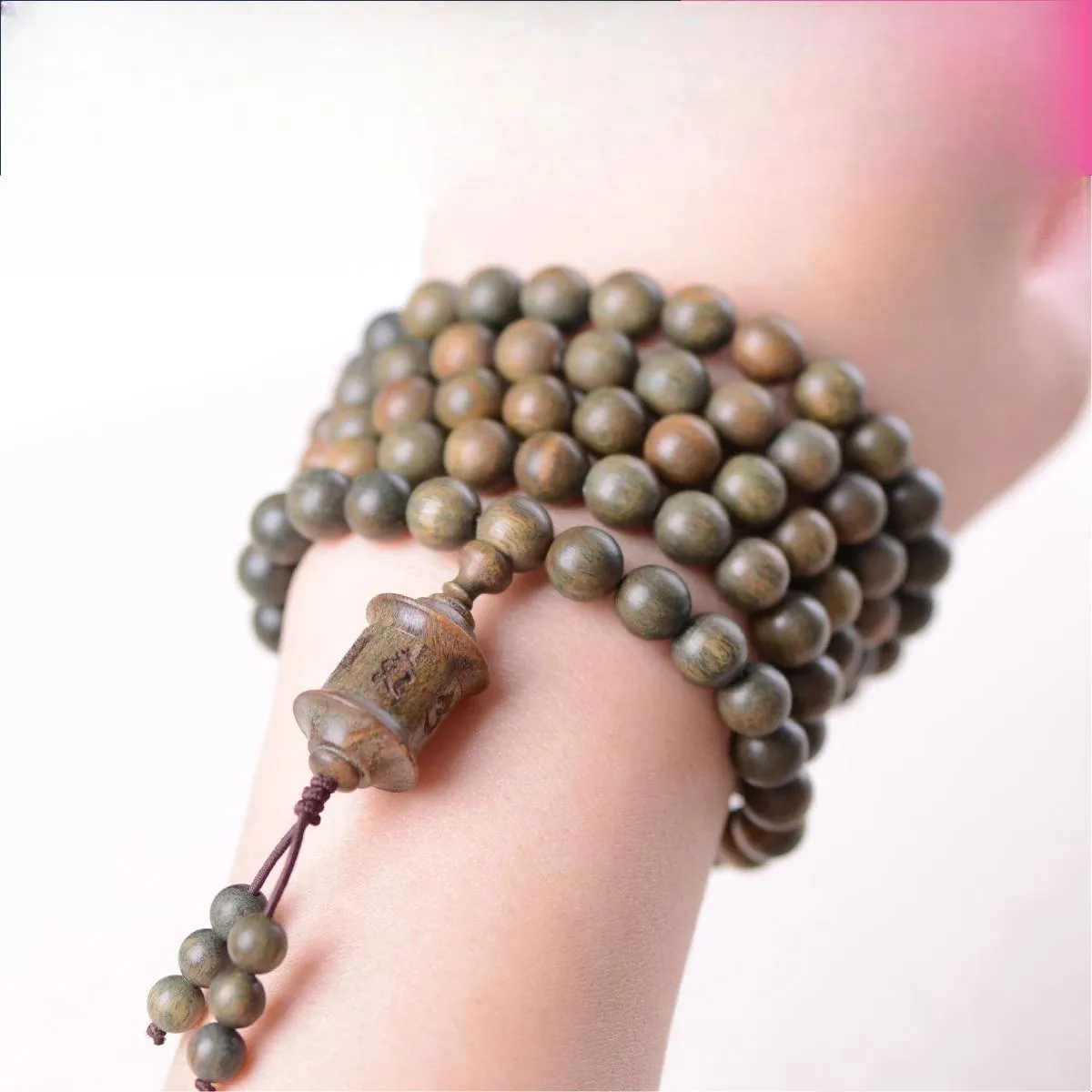 Natural Sandalwood 8mm108 Tibetan Buddhist Bracelet Unisex Rosary