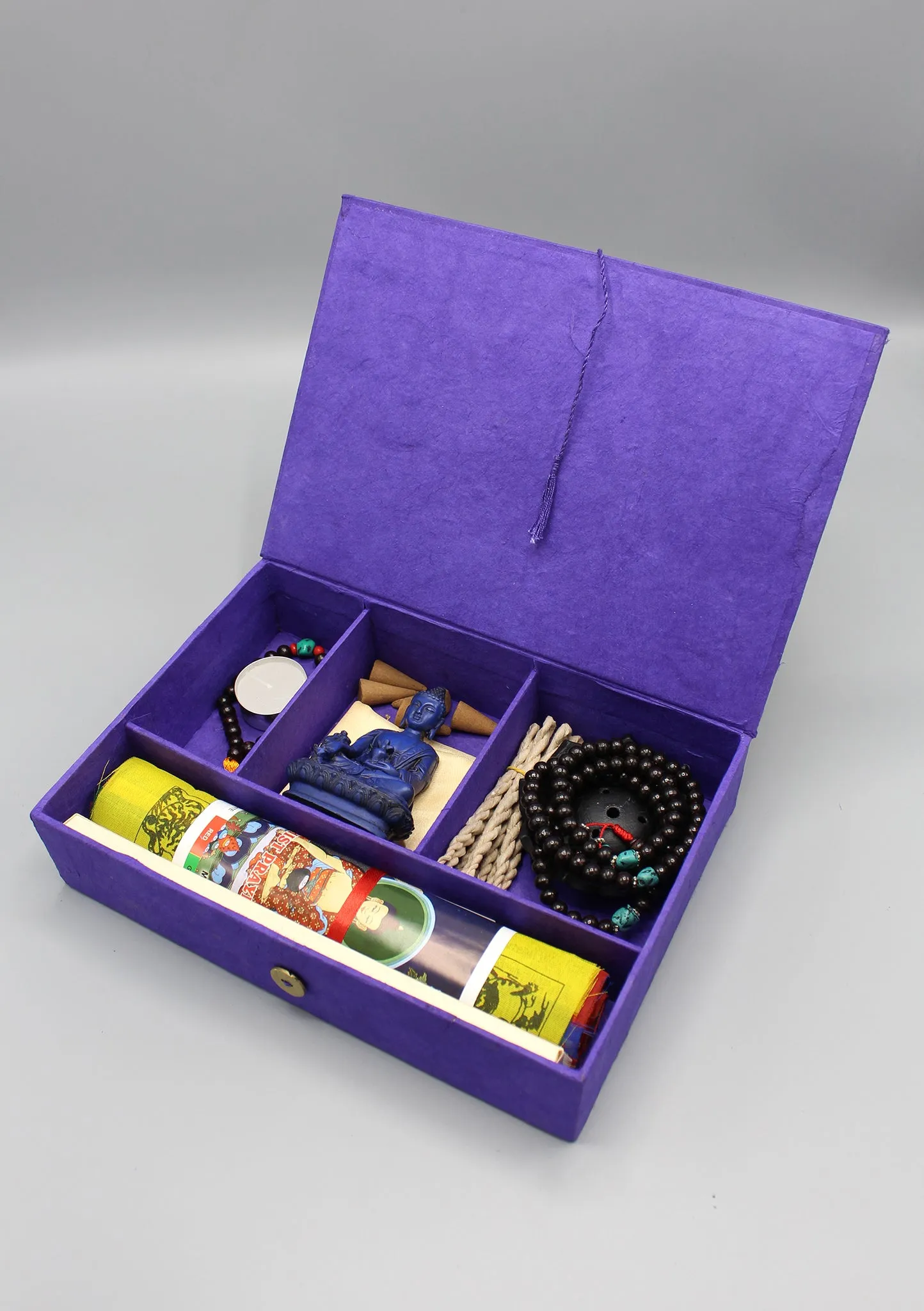 Prayer Flags, Mala and Statue Buddhist Travel Altar Box