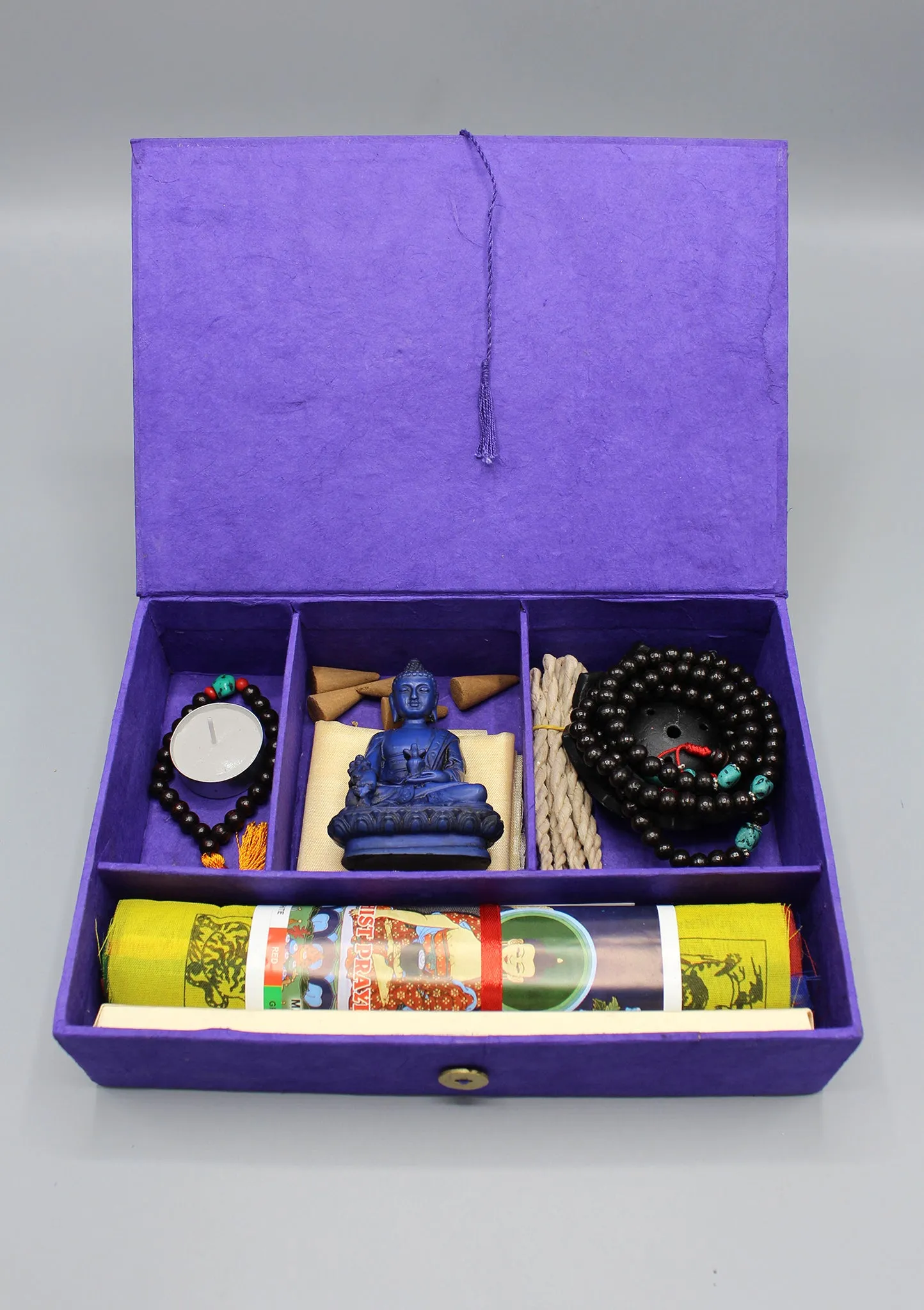 Prayer Flags, Mala and Statue Buddhist Travel Altar Box