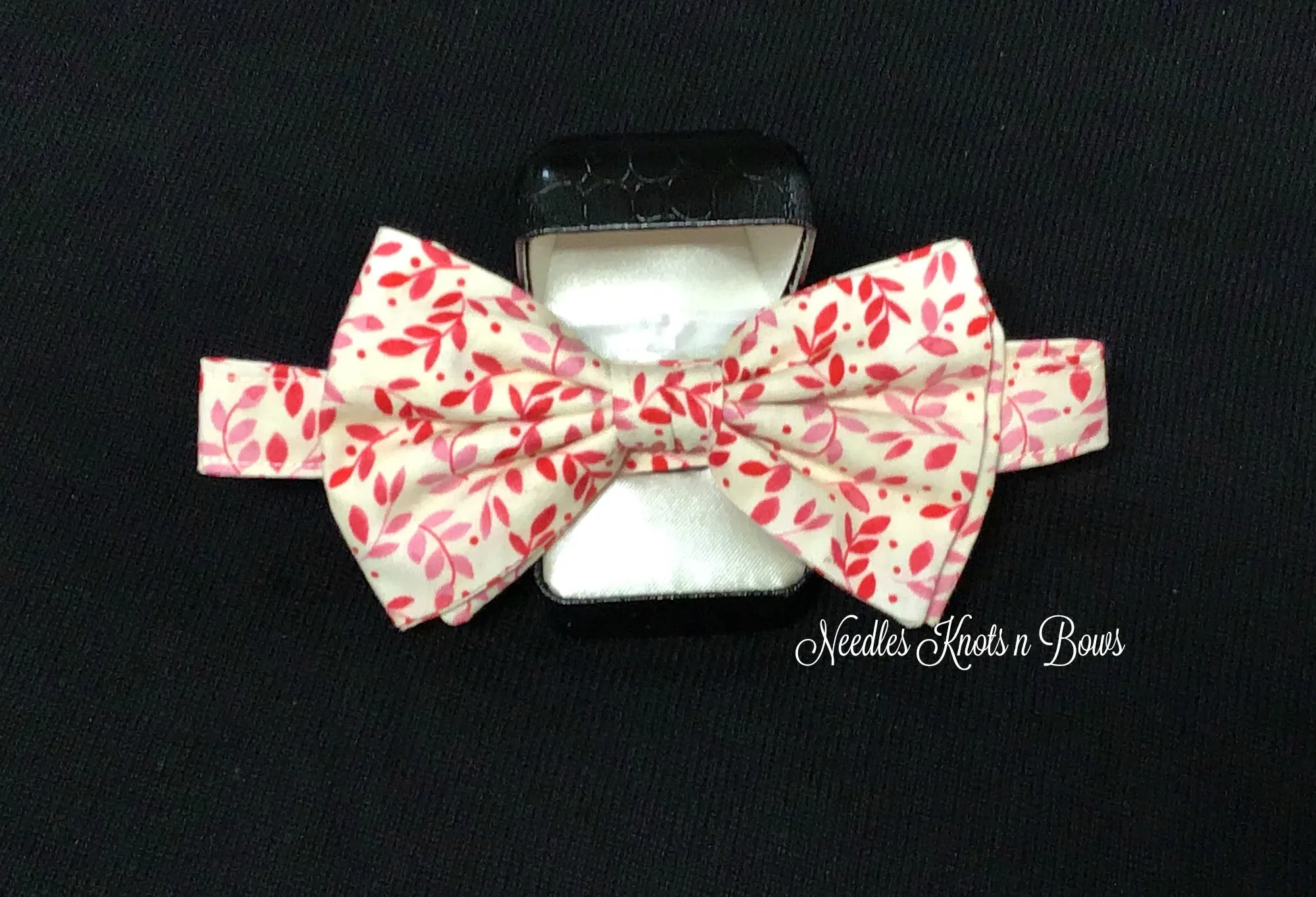 Shades of Pink Vines Floral Bow Tie