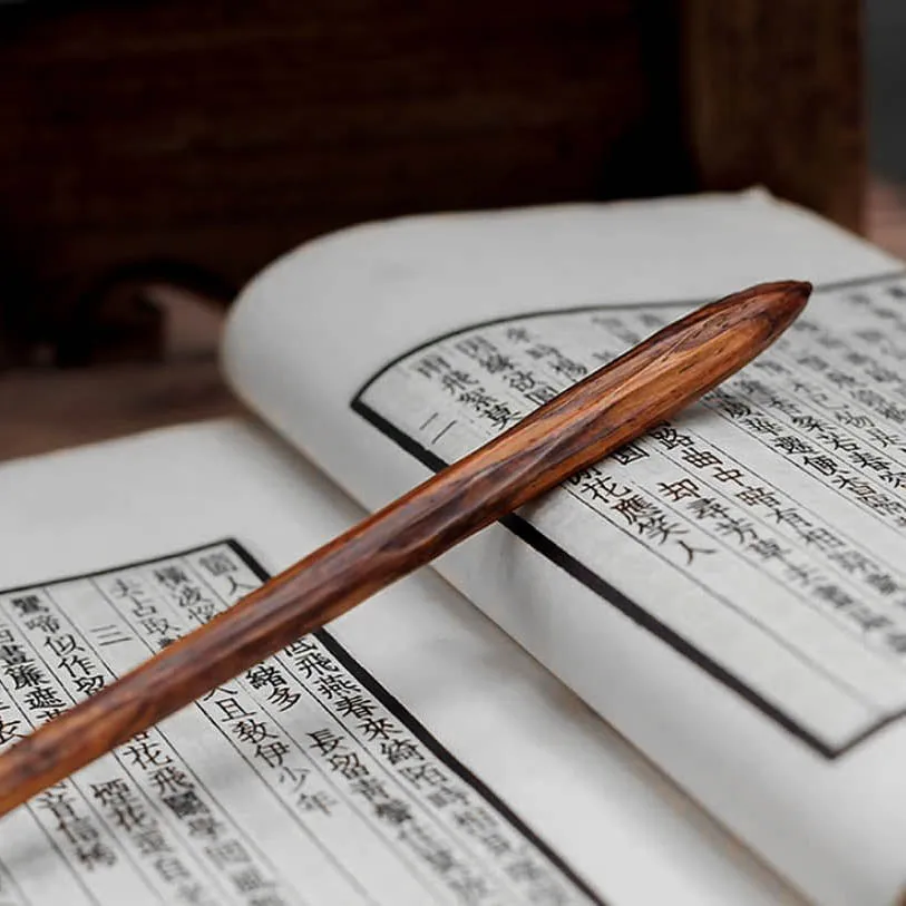 Wu Shi | Sandalwood Hairpin