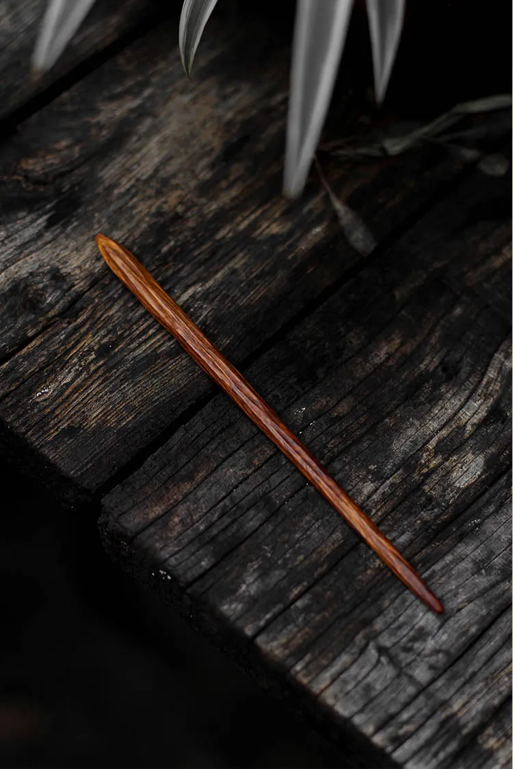 Wu Shi | Sandalwood Hairpin